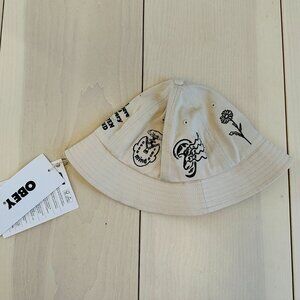 Unisex OBEY Bucket Hat off white/biege with black embroidery OS